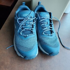 Ladies Keen Hiking Shoes
